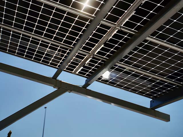 Las Rozas Innova comienza el proceso para instalar placas fotovoltaicas de autoconsumo en todos los colegios y polideportivos públicos 