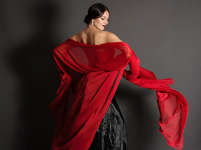 Una exposición y un recital de baile con motivo del Día Internacional de la Danza