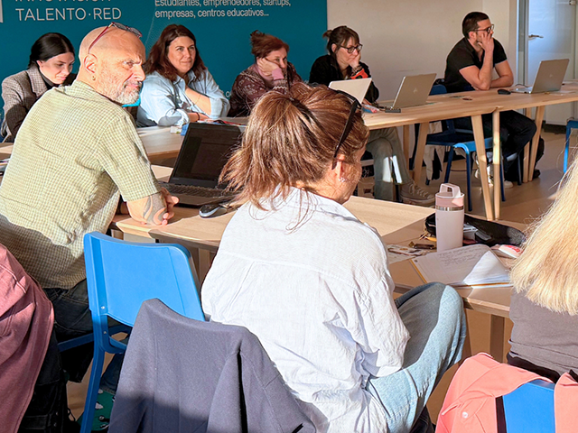 El Punto de Atención al Emprendedor impulsa la creación de 33 proyectos empresariales