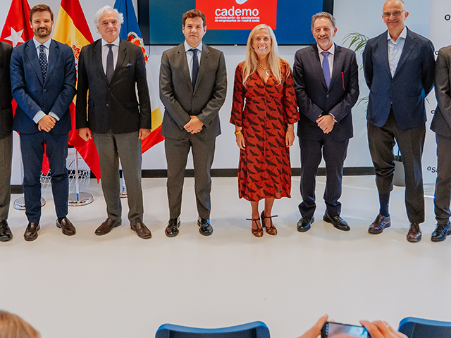 De la Uz y Albert participan en un encuentro empresarial en Las Rozas