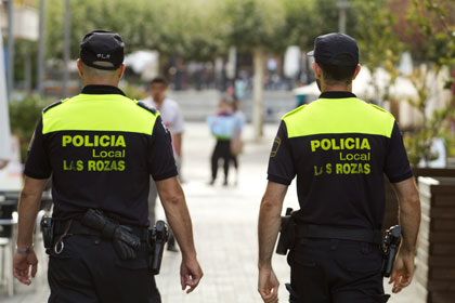 Agentes Patrullando