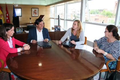 Firma convenio AMPA Monte Abantos