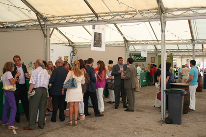 El alcalde inaugura la I Feria Gourmet de Las Rozas