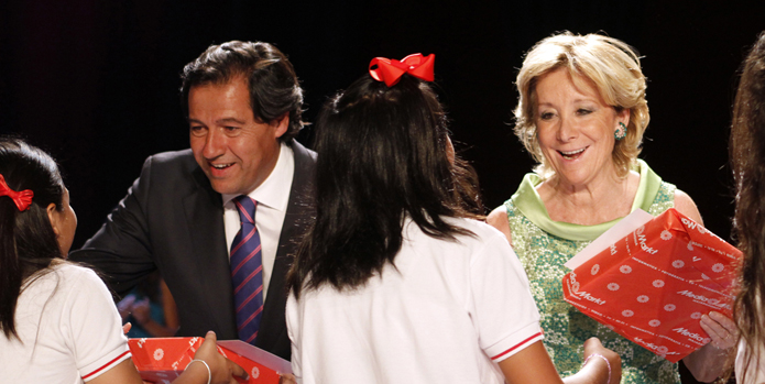 Aguirre entregó en Las Rozas los premios a la excelencia educativa