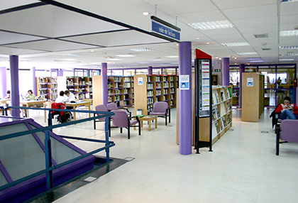 Las tres bibliotecas de Las Rozas ya prestan electrónicos a sus usuarios Ayuntamiento de Las de Madrid