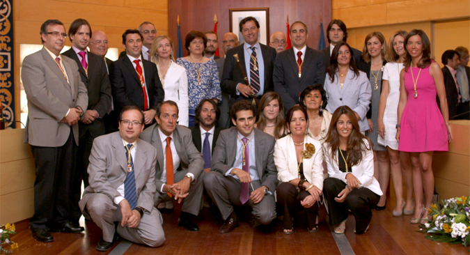 José Ignacio Fernández Rubio y los nuevos ediles toman posesión de sus cargos
