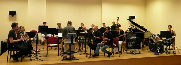 La Big Band en uno de sus ensayos
