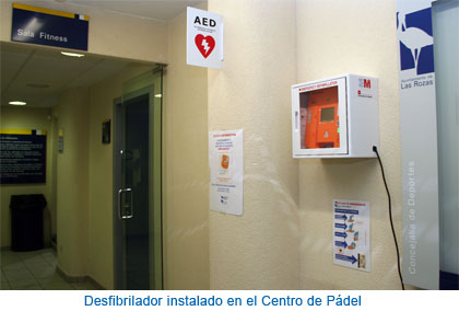 Desfibrilador instalado en el Centro de Pádel