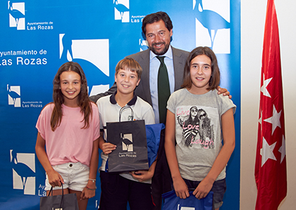 Con los tres ganadores