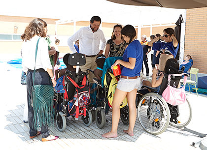 Niños con discapacidad en la escuela de verano