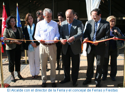 El Alcalde, con el director de la Feria y el concejal de Ferias y Fiestas