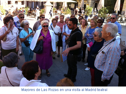 Mayores de Las Rozas en una visita al Madrid teatral