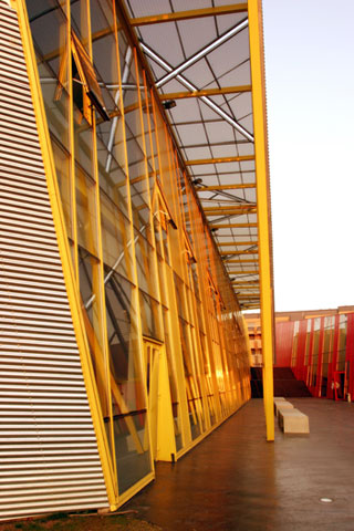 Vista exterior del Centro de Juventud