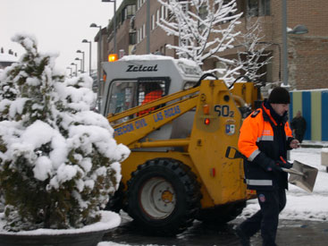 Los Servicios Municipales durante una nevada