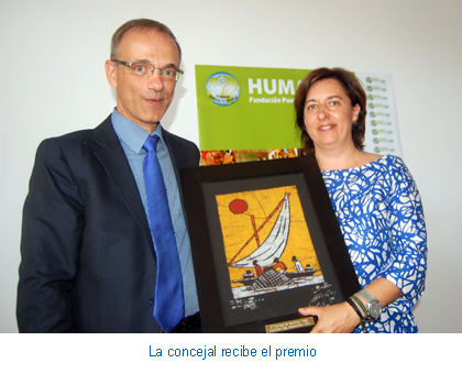 La concejal recibe el premio