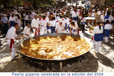 Paella gigante celebrada en la edición del 2008