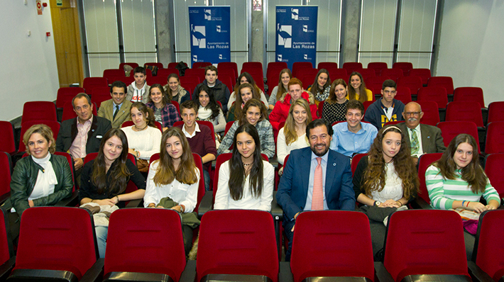 Los socios por un día con alcalde y concejales