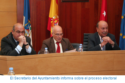 El Secretario del Ayuntamiento informa sobre el proceso electoral