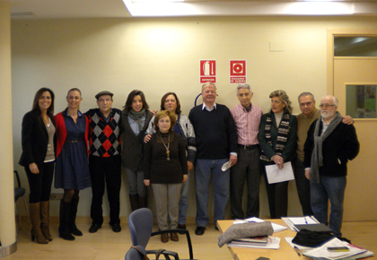 La concejal con voluntarios