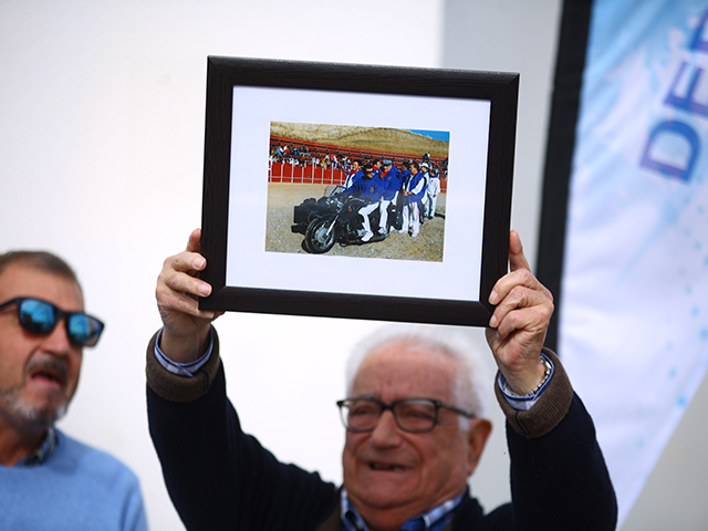 Las Rozas rinde homenaje al Padre Carlos por su dedicación y entrega a la vida social, cultural y deportiva del municipio