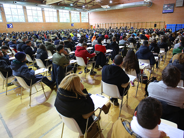 Cerca de 1.000 personas se examinan para optar a 11 plazas de Policía Local de Las Rozas