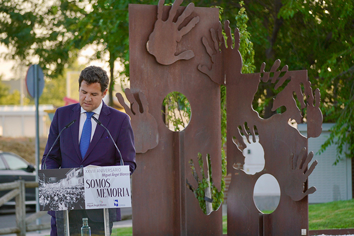 homenaje