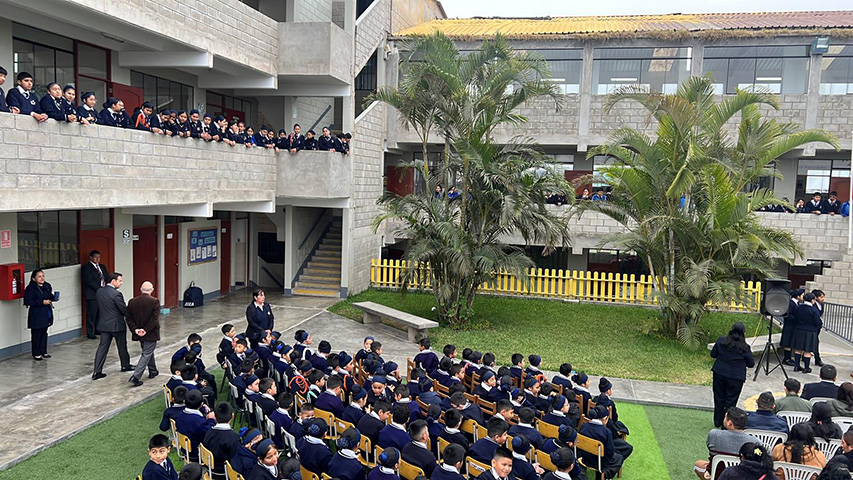 colegio de Lurín