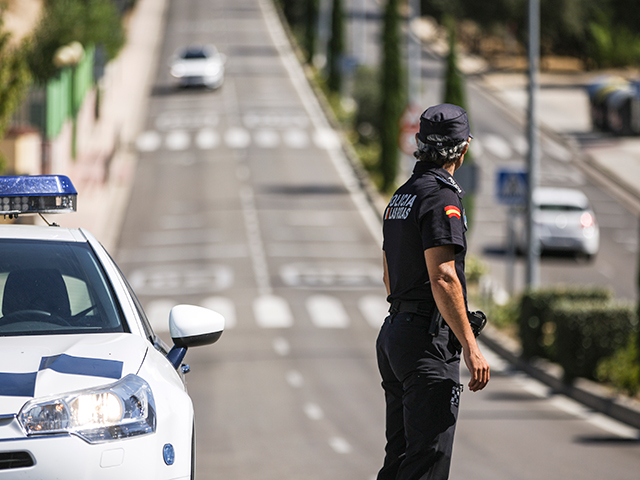 La Policía Local de Las Rozas pone en marcha un plan especial para garantizar la seguridad de la comunidad escolar