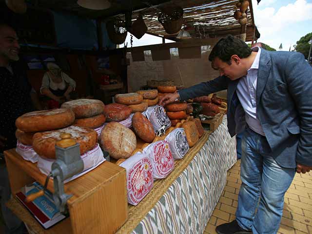 street market