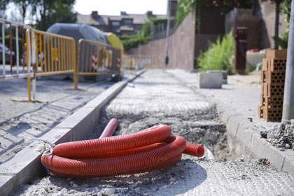 El Ayuntamiento invertirá este verano cerca de un millón de euros en obras de mejora en colegios, calles y jardines
