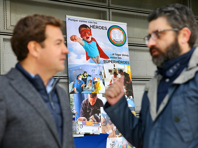El I Torneo Solidario de Fútbol 7 Sonrisas de Las Rozas se salda con un éxito de recogida de alimentos y juguetes