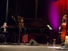 MIKE MARTIN SINGS JAZZ TOP CROONERS