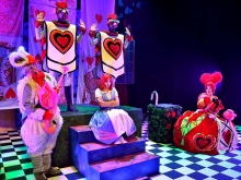 Alicia en el musical de las maravillas