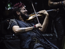 Mundos opuestos. Strad