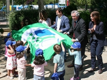 De la Uz entregó la  bandera verde del proyecto Ecoescuelas a 5 centros educativos de Las Rozas