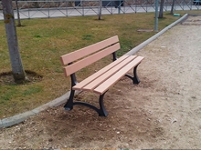 El Ayuntamiento instala 120 nuevos bancos atendiendo las peticiones de los vecinos