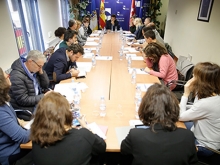 De la Uz preside la primera Mesa Municipal contra la drogadicción y el consumo de alcohol entre los jóvenes