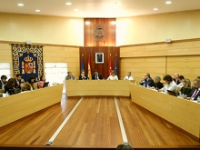 El Ayuntamiento suspenderá la tramitación de licencias para la instalación de gasolineras mientras se tramita un plan especial de regulación de estaciones de suministro