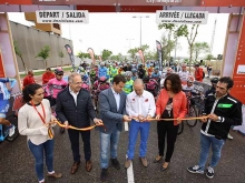 De la Uz dio la salida a la primera etapa de la Vuelta Ciclista a la Comunidad de Madrid