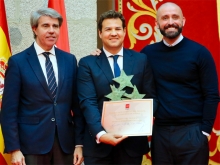 El Ayuntamiento de Las Rozas recoge el Premio Siete Estrellas del Deporte de la Comunidad de Madrid