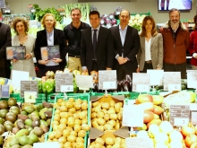 De la Uz participa en la presentación del proyecto “0 plásticos”, que persigue reducir su uso en el comercio
