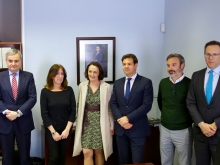 De la Uz acompaña a la consejera de Justicia de la Comunidad de Madrid, Yolanda Ibarrola, en su visita al Juzgado de Paz de Las Rozas