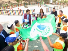 De la Uz entregó la bandera verde del proyecto Ecoescuelas a 6 centros educativos de Las Rozas