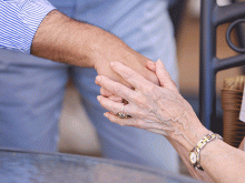 El Ayuntamiento de Las Rozas amplía y mejora el servicio municipal de Teleasistencia 