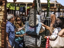 La calle Real se convierte en un Mercado Hippie este fin de semana
