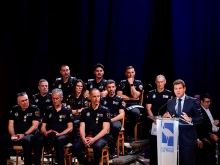 La Policía Local otorga su medalla a Cruz Roja y al Teniente-Comandante del Puesto Principal de la Guardia Civil, Francisco Javier Galán