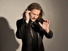 Luis Cobos ofrece un concierto solidario en el Auditorio Joaquín Rodrigo