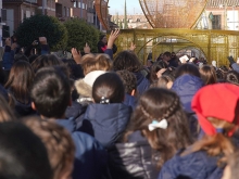 Cerca de 600 pastorcillos han desfilado esta mañana por el centro de Las Rozas “Camino a Belén” 
