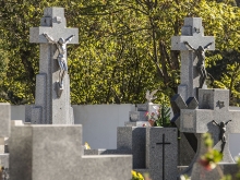 Horarios ampliados de los cementerios con motivo de Todos los Santos